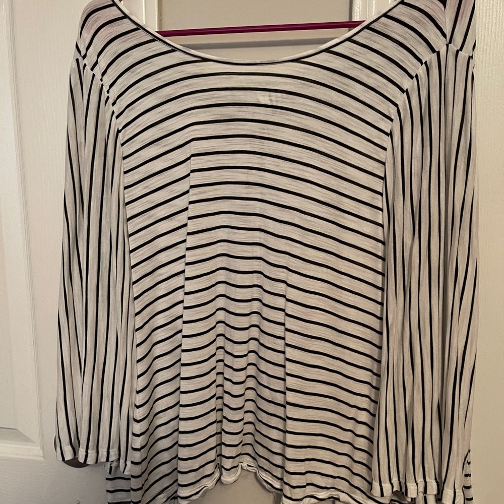 Long sleeve & opened back